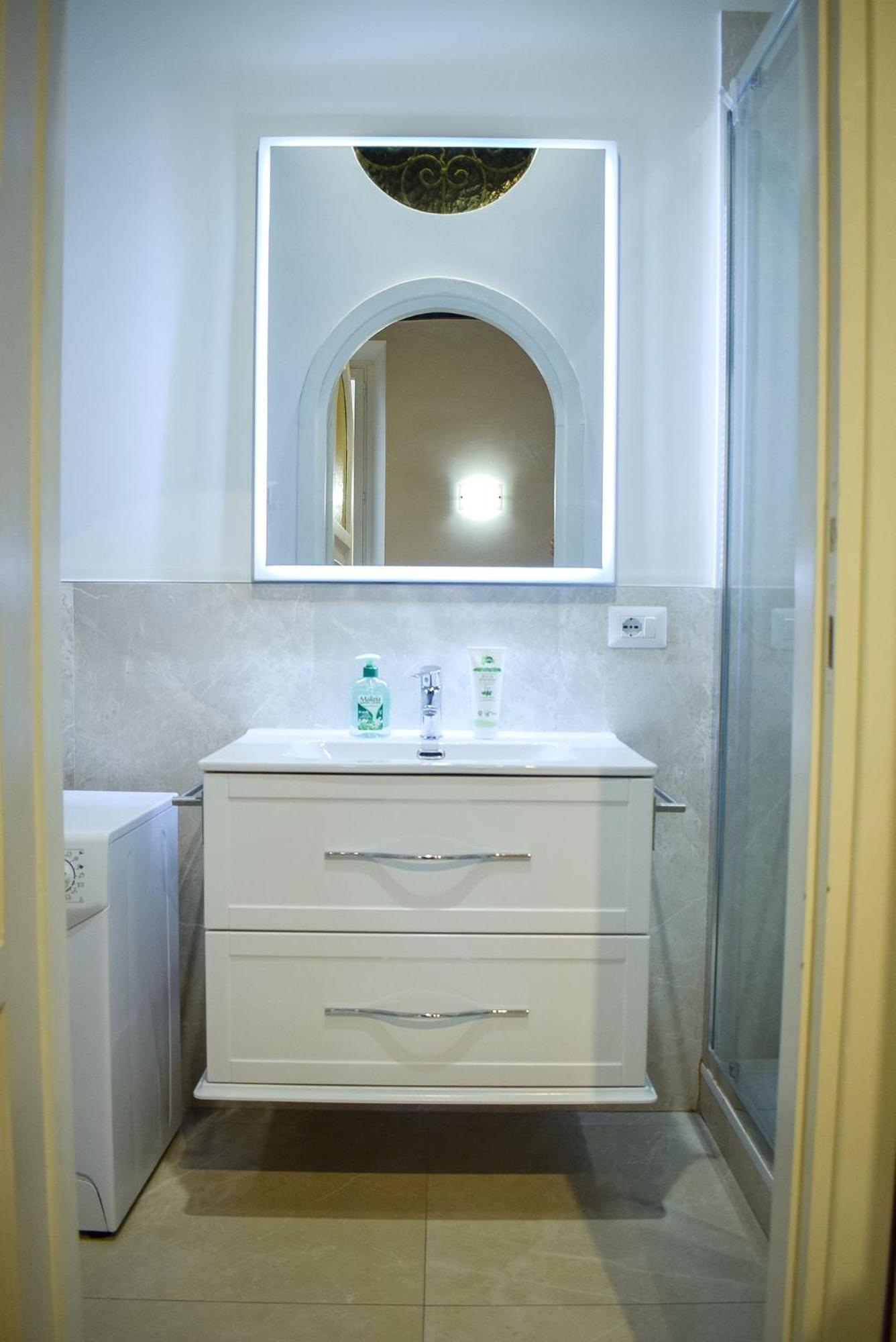 Luxury Trevi Apartment *